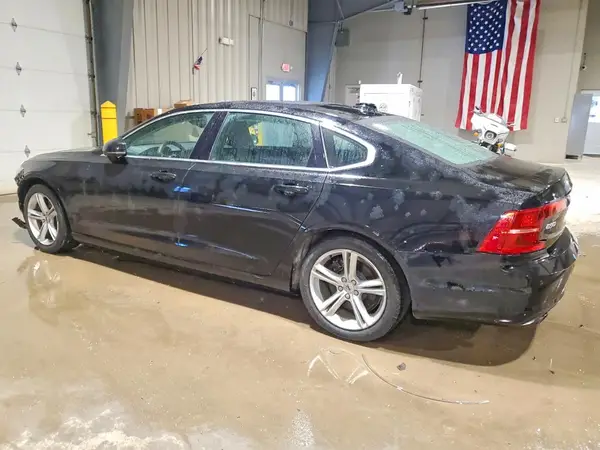 LVY982MK9JP032826 2018 VOLVO S90 - Image 2