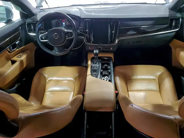 LVY982MK9JP035497 2018 VOLVO S90 - Image 8