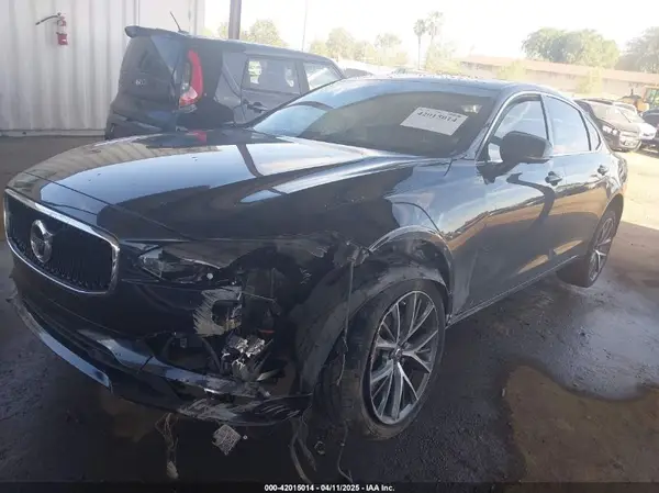 LVY992MK2JP024743 2018 VOLVO S90 - Image 2