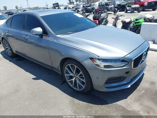 LVY992MK6JP023112 2018 VOLVO S90 - Image 1