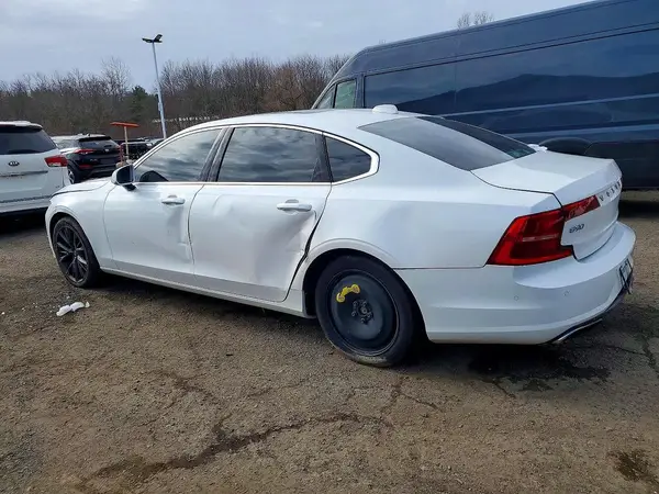 LVY992MK6JP033669 2018 VOLVO S90 - Image 2
