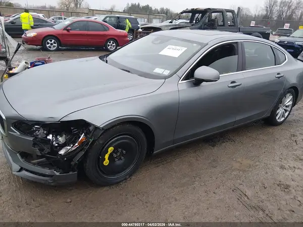 LVY992MK7JP021451 2018 VOLVO S90 - Image 2