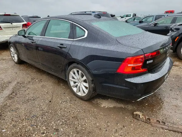 LVY992MK9JP019782 2018 VOLVO S90 - Image 2