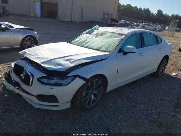 LVY992MKXJP007642 2018 VOLVO S90 - Image 2