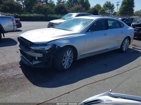 LVY992ML0JP033854 2018 VOLVO S90 - Image 2