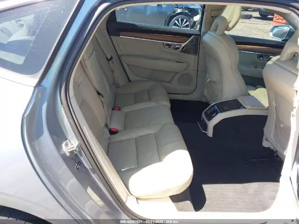 LVY992ML1JP005724 2018 VOLVO S90 - Image 8