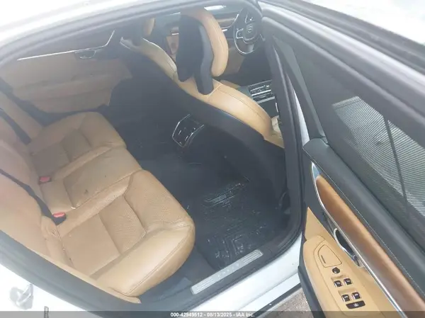LVY992ML1JP016593 2018 VOLVO S90 - Image 8