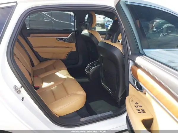 LVY992ML1JP034611 2018 VOLVO S90 - Image 8