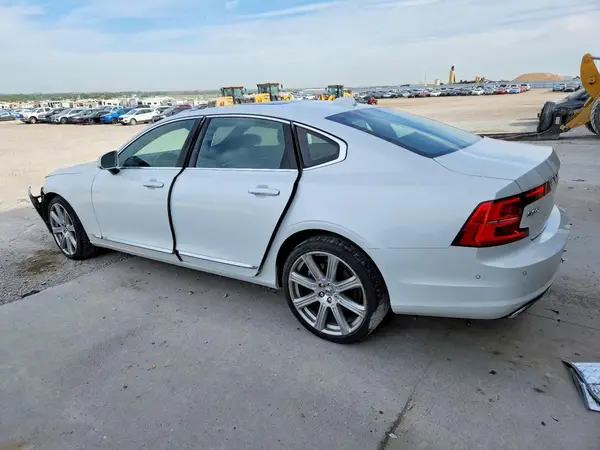 LVY992ML1JP036584 2018 VOLVO S90 - Image 2