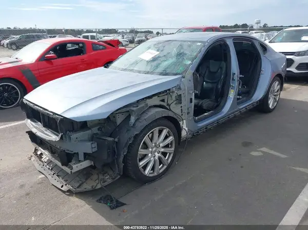 LVY992ML2JP019745 2018 VOLVO S90 - Image 2