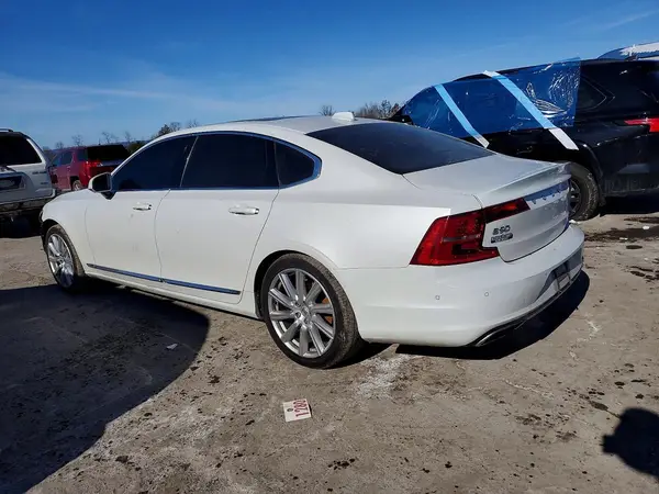 LVY992ML2JP021396 2018 VOLVO S90 - Image 2