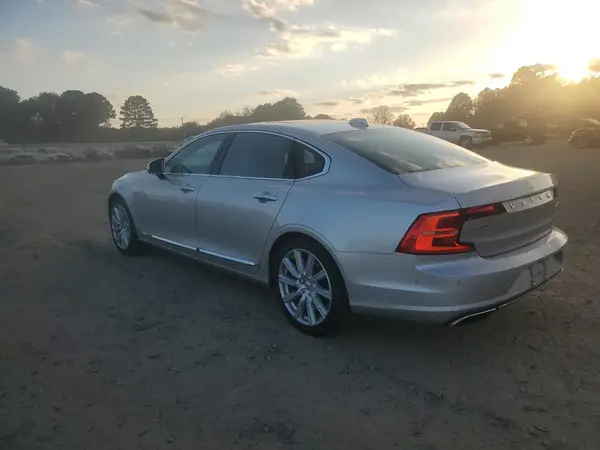 LVY992ML2JP031118 2018 VOLVO S90 - Image 2
