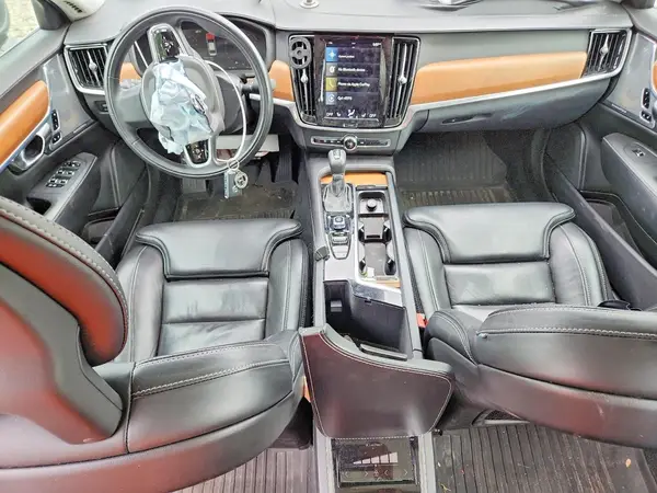 LVY992ML2JP033001 2018 VOLVO S90 - Image 8