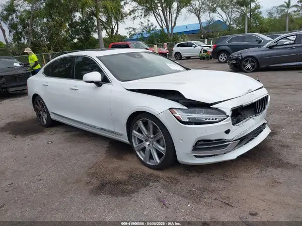 LVY992ML3JP005482 2018 VOLVO S90 - Image 1