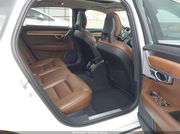 LVY992ML3JP005725 2018 VOLVO S90 - Image 8