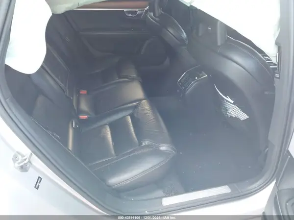 LVY992ML3JP021326 2018 VOLVO S90 - Image 8