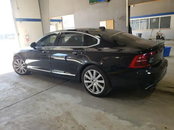 LVY992ML6JP022714 2018 VOLVO S90 - Image 2