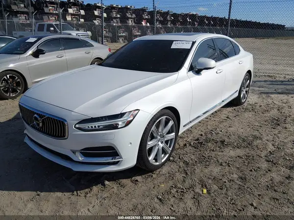 LVY992ML7JP007638 2018 VOLVO S90 - Image 2