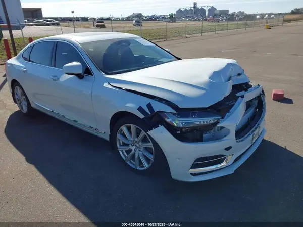 LVY992ML7JP008840 2018 VOLVO S90 - Image 1