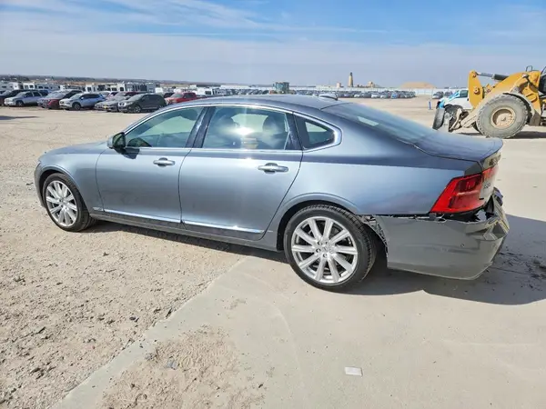 LVY992ML7JP038162 2018 VOLVO S90 - Image 2