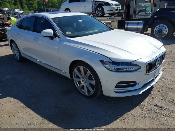 LVY992ML8JP008460 2018 VOLVO S90 - Image 1