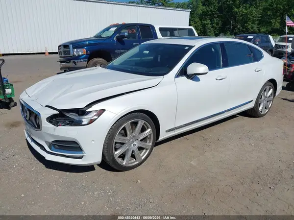 LVY992ML8JP008460 2018 VOLVO S90 - Image 2