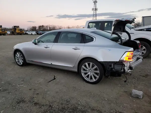 LVY992ML9JP005972 2018 VOLVO S90 - Image 2