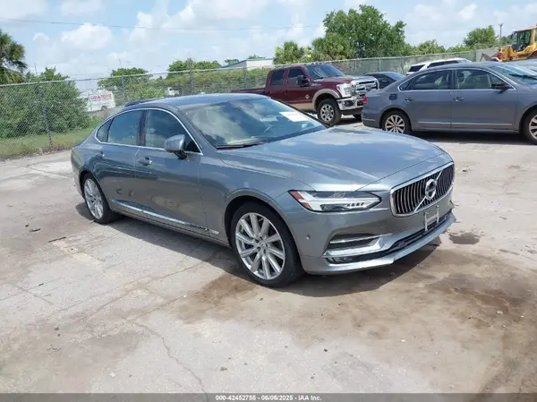 LVY992ML9JP008239 2018 VOLVO S90 - Image 1