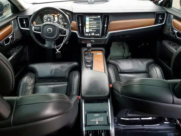 LVY992ML9JP008418 2018 VOLVO S90 - Image 8