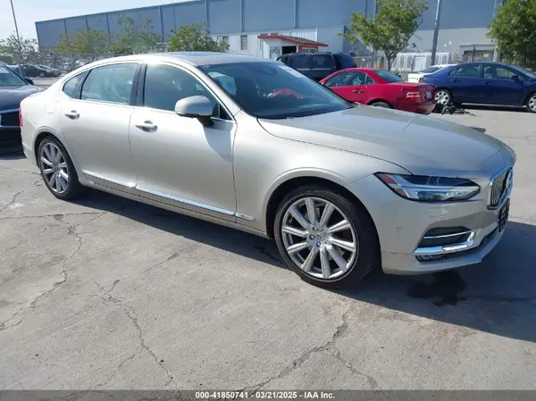 LVY992MLXJP004376 2018 VOLVO S90 - Image 1
