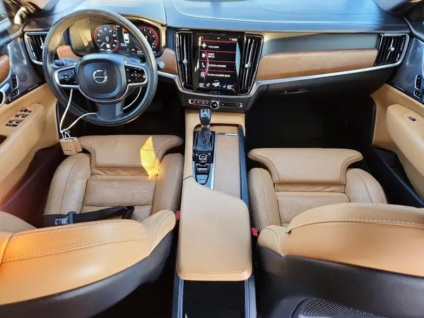 LVY992MLXJP004877 2018 VOLVO S90 - Image 8