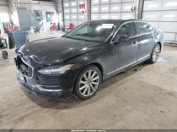 LVY992MLXJP031724 2018 VOLVO S90 - Image 2