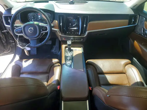 LVY992MLXJP031903 2018 VOLVO S90 - Image 8