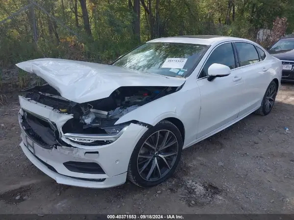 LVYA22MKXKP110725 2019 VOLVO S90 - Image 2