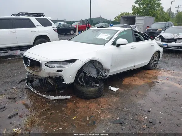 LVYA22MKXLP173955 2020 VOLVO S90 - Image 2