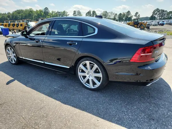 LVYA22ML2KP079737 2019 VOLVO S90 - Image 2
