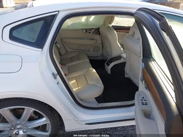 LVYA22MLXKP080991 2019 VOLVO S90 - Image 8