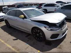 LVYA22MT3LP176124 2020 VOLVO S90