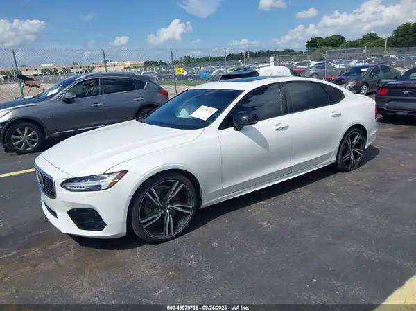 LVYA22MT6LP152271 2020 VOLVO S90 - Image 2