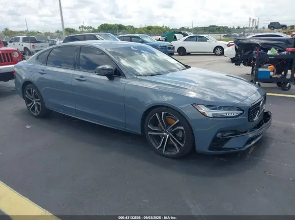 LVYA22MT9MP223223 2021 VOLVO S90 - Image 1