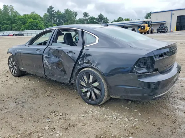 LVYH60AF9RP403427 2024 VOLVO S90 - Image 2