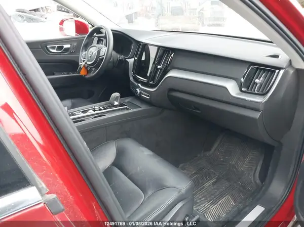 LYV062RK6NB022478 2022 VOLVO XC60 - Image 8