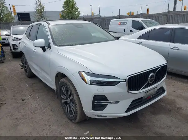 LYV062RKXNB039378 2022 VOLVO XC60 - Image 1