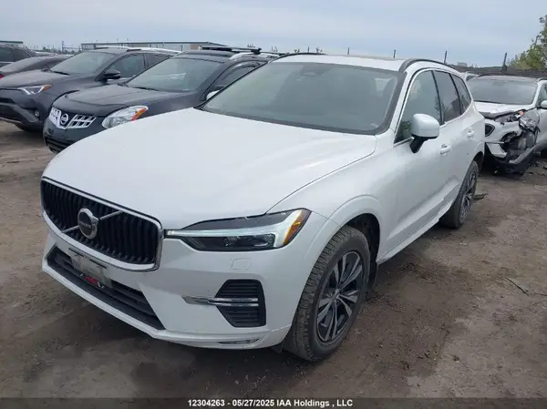 LYV062RKXNB039378 2022 VOLVO XC60 - Image 2