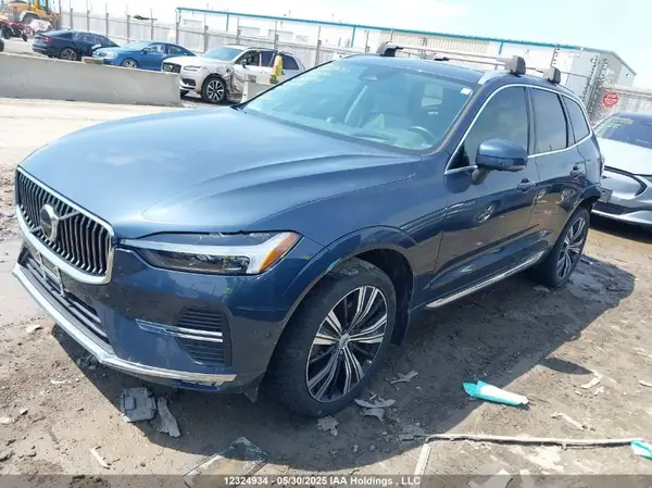 LYV062RL3NB988327 2022 VOLVO XC60 - Image 2