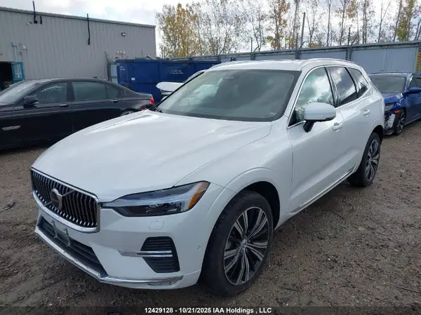 LYV062RN0PB372833 2023 VOLVO XC60 - Image 2