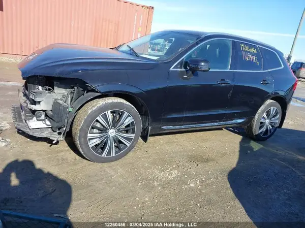 LYV062RN7PB215851 2023 VOLVO XC60 - Image 2