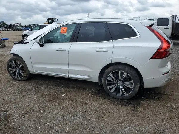 LYV062RN9PB196476 2023 VOLVO XC60 - Image 2