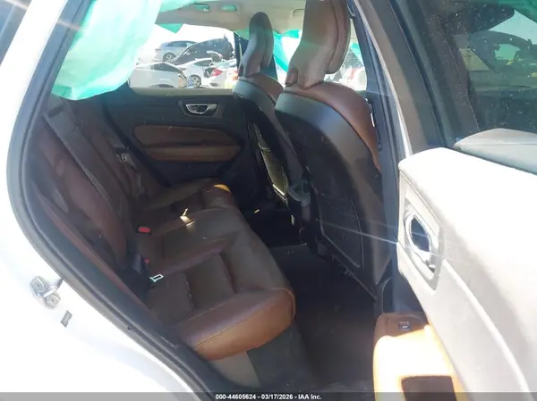 LYV102DK0KB214598 2019 VOLVO XC60 - Image 8