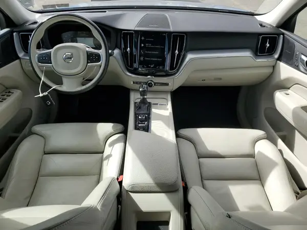 LYV102DK1KB229854 2019 VOLVO XC60 - Image 8